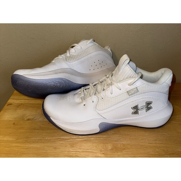 Under Armour UA Lockdown 7 Men 9 Women 10.5 White NICE MSRP 70$ - Picture 4 of 8